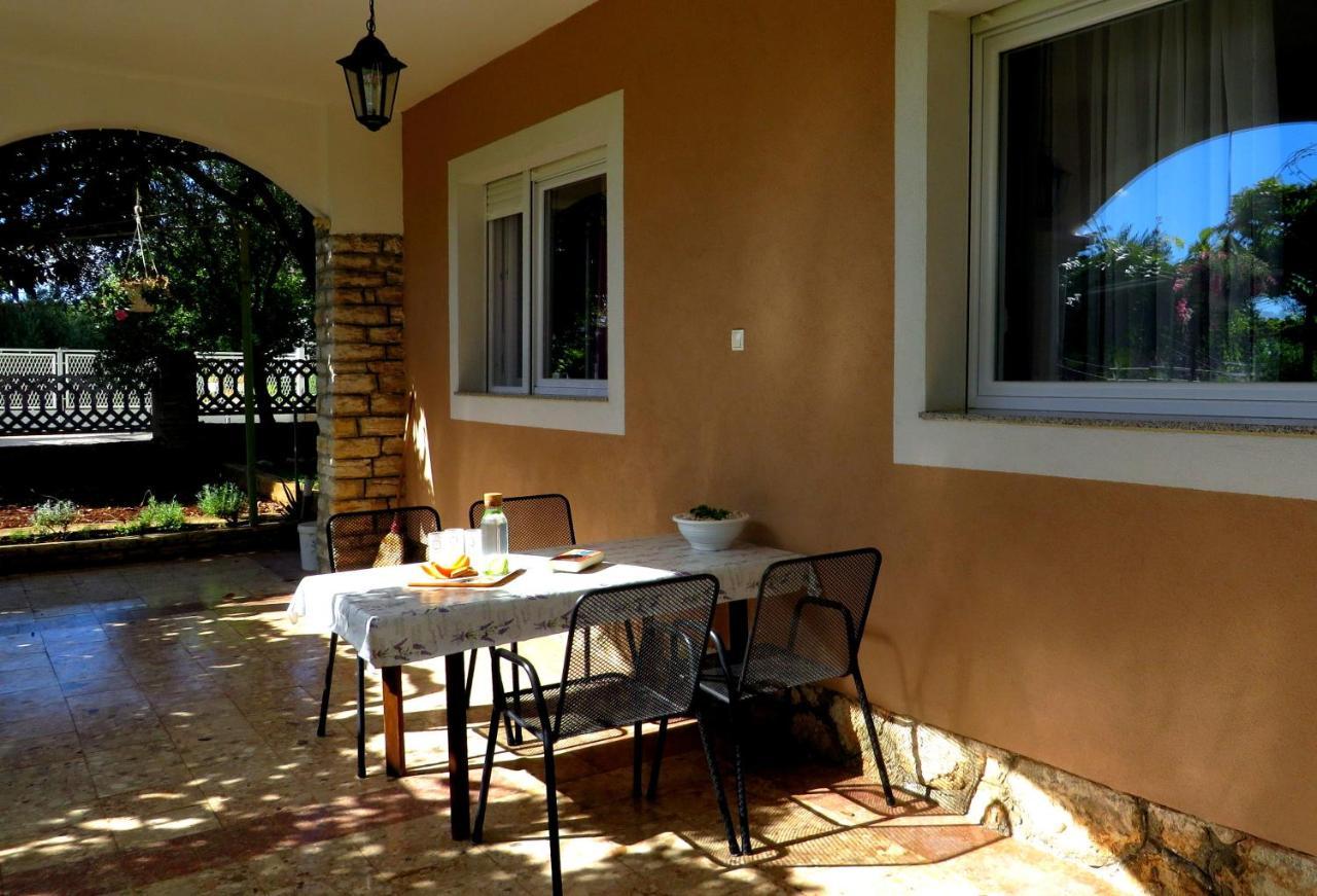 Beach Apartments Roza - The Garden Apartment Biograd Na Moru Εξωτερικό φωτογραφία