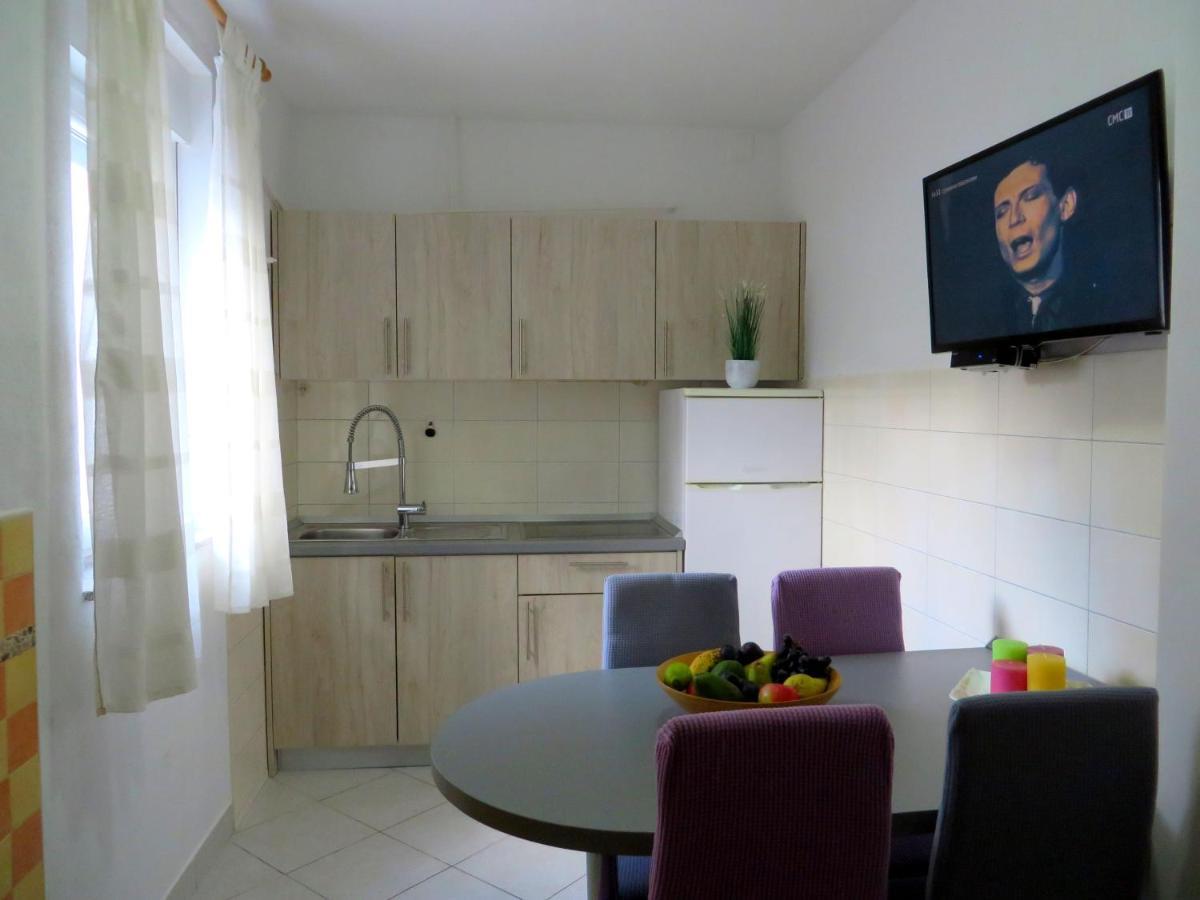 Beach Apartments Roza - The Garden Apartment Biograd Na Moru Εξωτερικό φωτογραφία